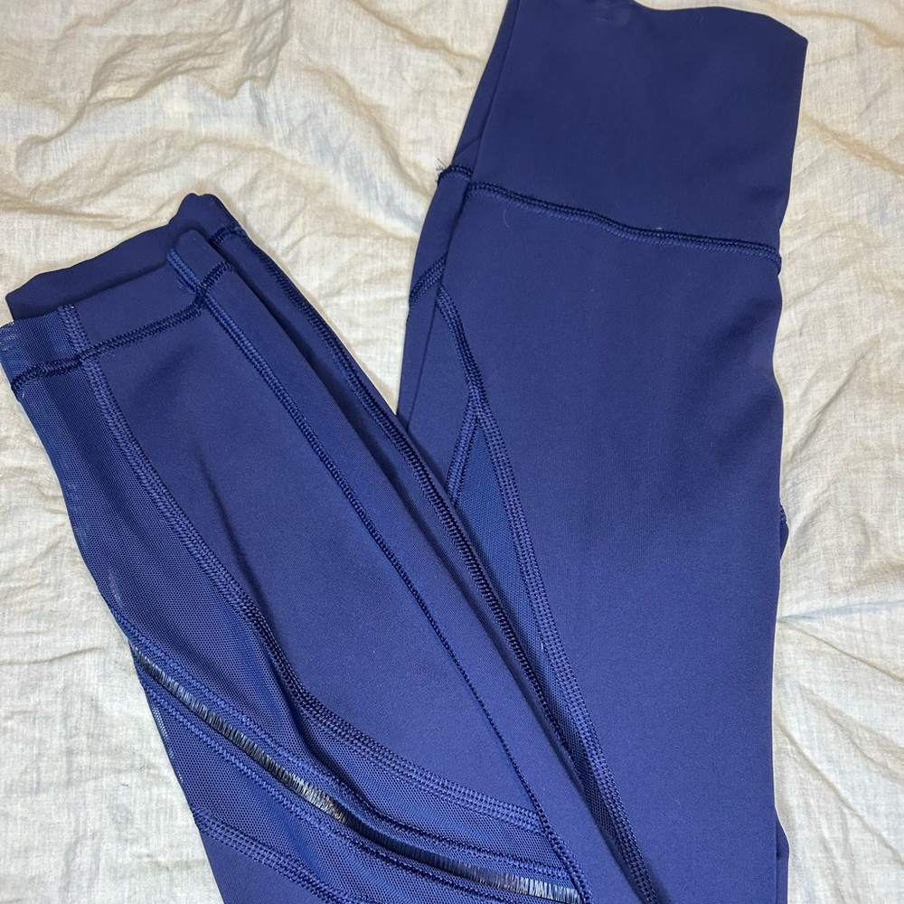 Lululemon tech mesh size 2